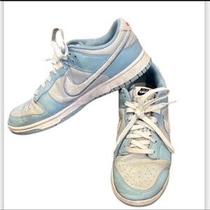 Nikes Low Dunk Light blue and white